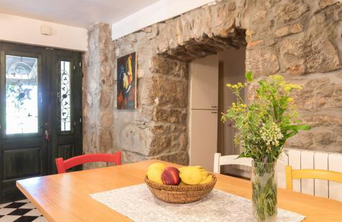 Holiday Home Haus mit modernem Interieur und einer alten Taverne by Interhome - Foto 4