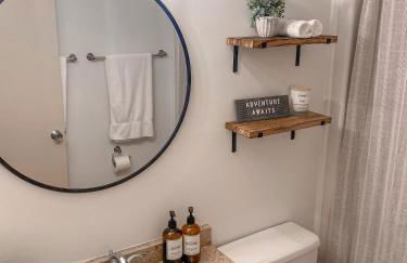 Ski-In Ski-out Luxury Condo with Hot Tub and pools - Foto 6