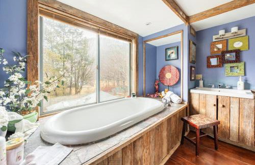 Luxurious sky loft with giant soaker tub, steam room, views - Foto 1