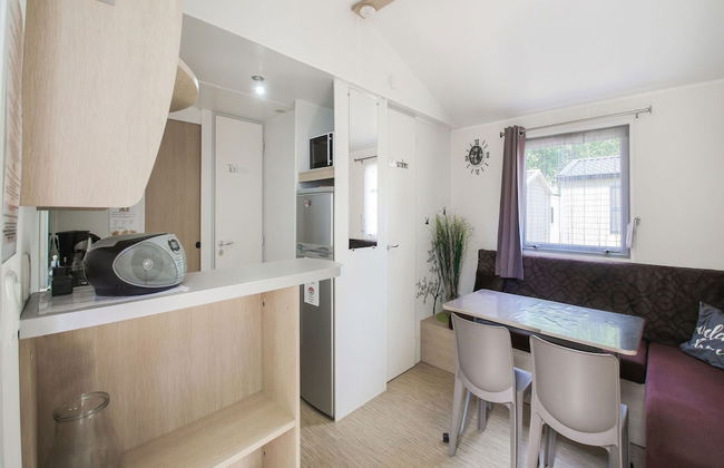 Swanky Mobile Home in Saint Jean de Monts Near Seabeach - Photo 40