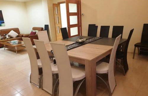 Villa Sitges Ilusión 15 minutes by car from Sitges Sleeps 16 people XXL swimming pool - Foto 28