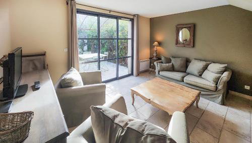 2 Bedroom Lovely Home In Stlaurent-De-La-Cabr - Foto 3