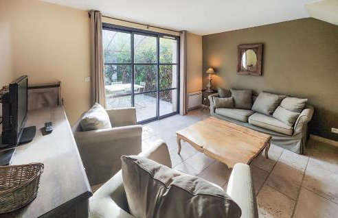 2 Bedroom Lovely Home In Stlaurent-De-La-Cabr - Foto 3