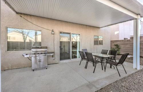 Spacious 5BR Modern Luxury Villa in Vegas - Foto 9