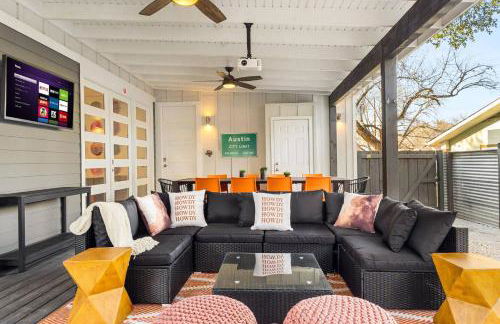 SoCo Cowgirl: Pool, Putt, Karaoke, Spa, 2mi to DT - Foto 6