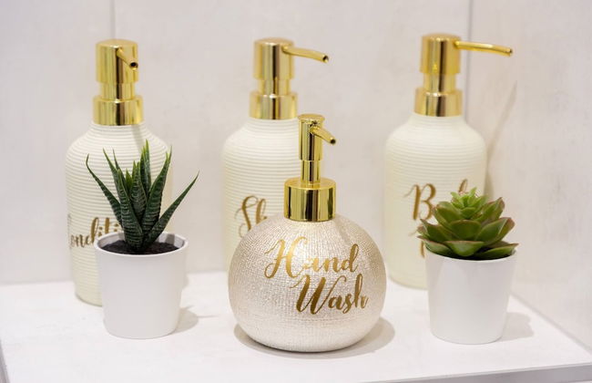 Room in Apartment - 12 Helena Luxury Serviced Apartment - Photo 24