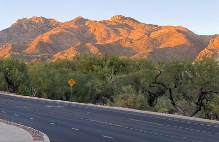 Your Stress-Free "Home Away From Home" HikeGolfPoolsSpasFitness - Foto 3