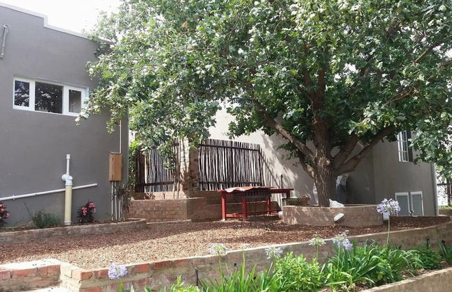 Cosy 6 Person Cottage With Mountain View - Photo 11