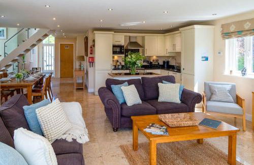 Trewhiddle Retreat V8 by Together Travel - Luxury 3-Bedroom Villa - Foto 4