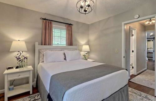 Stunning Modern Rustic Lake Retreat PRVT BOAT SLIP - Foto 7