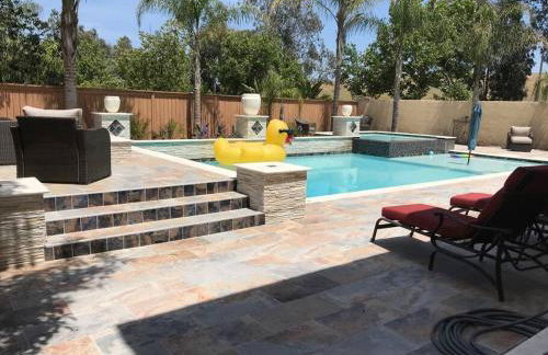 Evonvale Dream! Big Heated pool, jacuzzi seats 16! - Foto 58