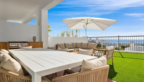 Luxury family apartment with breathtaking views - Photo 2