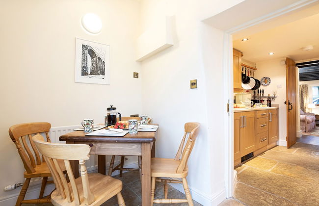 Ingleton - 2 Bed Cottage - Sleeps 4 - Pet Friendly - Foto 6