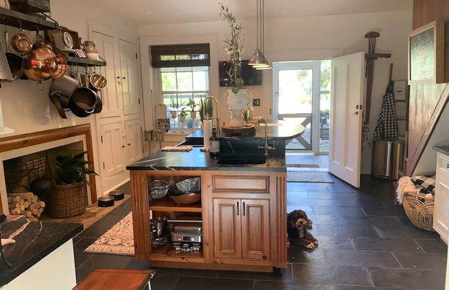 Boyd Harvey Main House And Carriage House 4 Bedroom Home by RedAwning - Foto 49