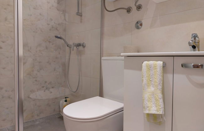 Homey 1-BR Apt - Photo 27