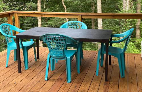 Modern Mountainside Cabin - Photo 9