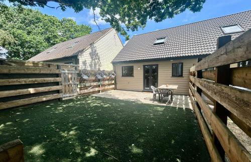 7 - Otters Halt - Dog friendly home & sleeps 6 - Photo 4