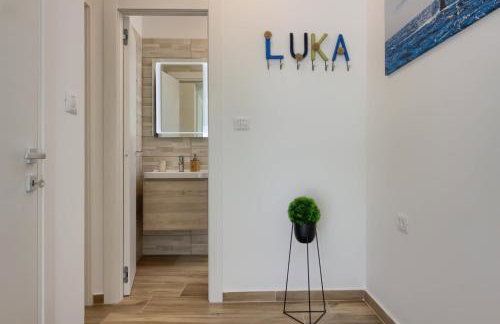 Luxury Villa with extra heated pool with hydromassage, biliard near town center and beach by WiiBuk - Foto 42