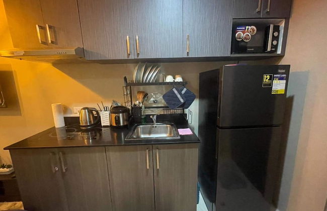 Elegant Condo at Symphony Tower 26C - Foto 15