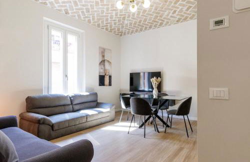 Chiara Apartment 6 guest - Train Station - Parking - Foto 35