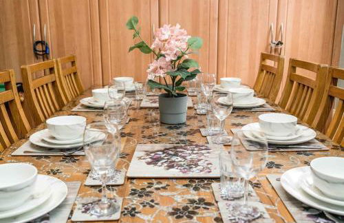 Huge 6 Beds House in Zone 2 London-MobileRateOffers-Families-Leisure-Parking-WiFi-PoolTable-Netflix-Sleeps15! - Foto 17