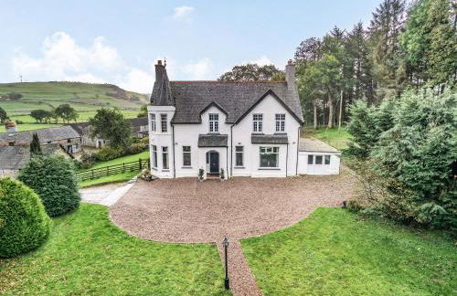 Groudd Hall - Photo 1