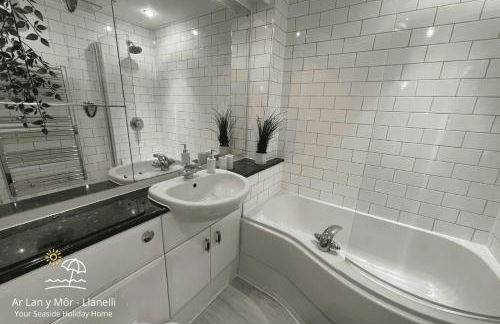 Ar Lan Y Mor - Stunning 2 bed coastal apartment - Foto 24