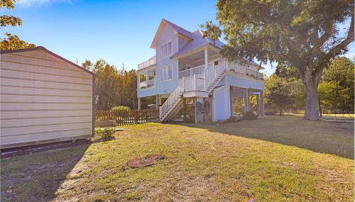 Luxury Beachside Haven with Pool and Elevator - Photo 5