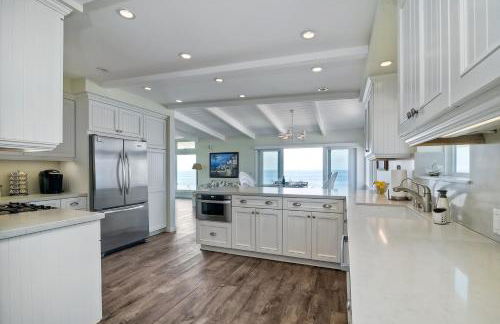 Oceanfront Villa with Private Beach Access, Remodeled Kitchen - Photo 14