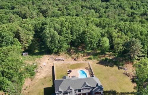 9 Bedroom Saratoga Retreat, In-Ground Heated Pool, HotTub, Firepit, Gourmet Kitchen, Private Office - Foto 17