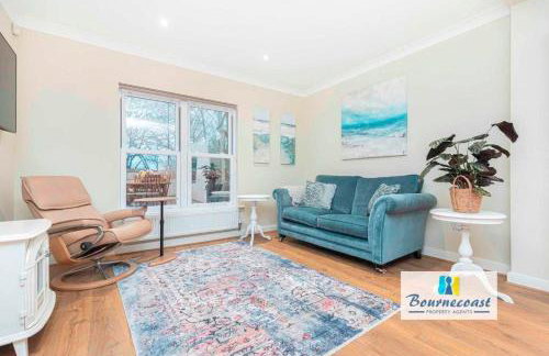 TAYLOR DRIVE by BOURNECOAST - A Lovely Countryside Family Home with a Garden and Parking - HB1522 - Foto 11