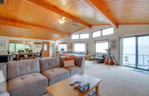 Steps to Beach Scenic Escape in Port Orchard! - Foto 13