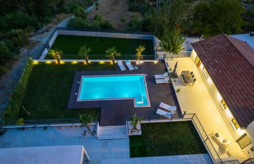 Villa Florinda with Pool and Prime Location near Split - Photo 67