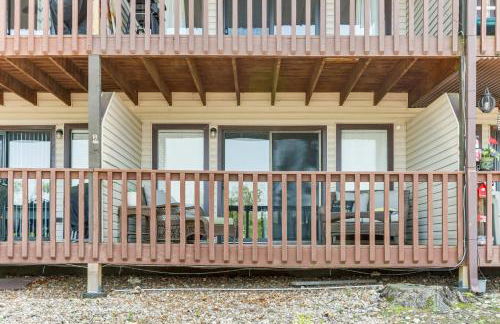 Pool Access and Lake View Osage Beach Condo! - Foto 26