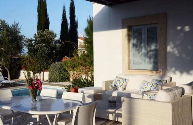 Carob Tree Villa in Latsi - Photo 4