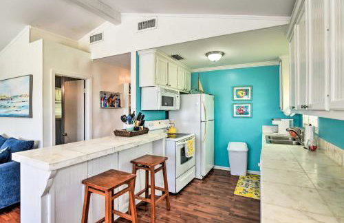 Lively Galveston Home with Deck and Beach Views! - Foto 8