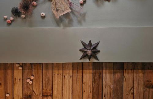 The Captain's Landing - 4 bedroom - 2 bathroom - Outdoor soaking tub - Adventure home - Foto 34