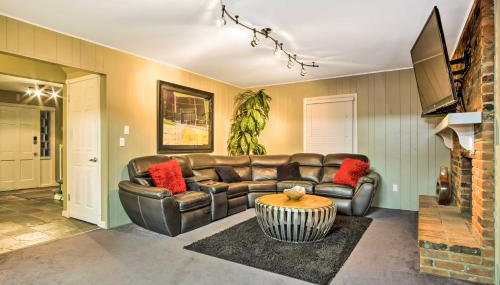 Suburban Detroit Home with Porch, Yard and Fire Pit! - Foto 5