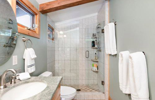 Million Dollar Creekside Treehouse Hottub Rafting Hiking Fishing and Mins to Glenwood and Hotsprings - Foto 17