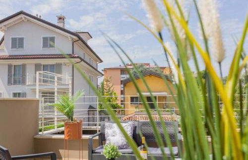 Crema, terrazza, a pochi passi dal centro città - Photo 15