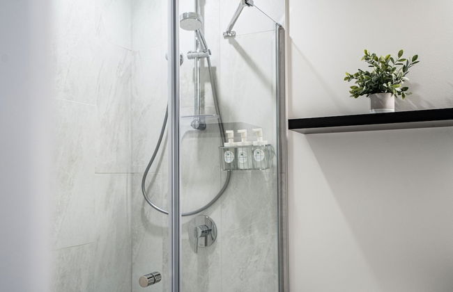 Switchback Suite by Revelstoke Vacations - Photo 39