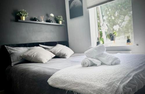 Croydon Luxury 2 Bed Apartment - Sleeps 6 - Gatwick Airport close - Foto 9