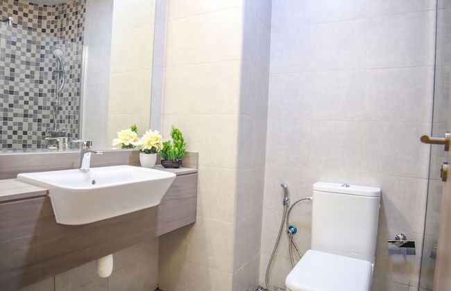 2 Bedroom Apartment- Azizi Plaza - Photo 13