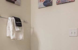 TWO Stunning Nulu CozySuites - Foto 17