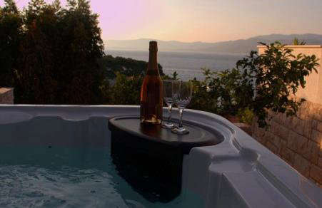 Seaview Residence - Photo 2