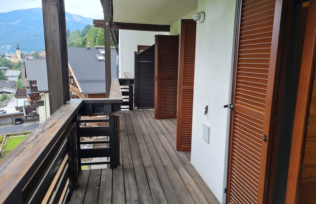 Apartment With Balcony and Mountain Views - Photo 13