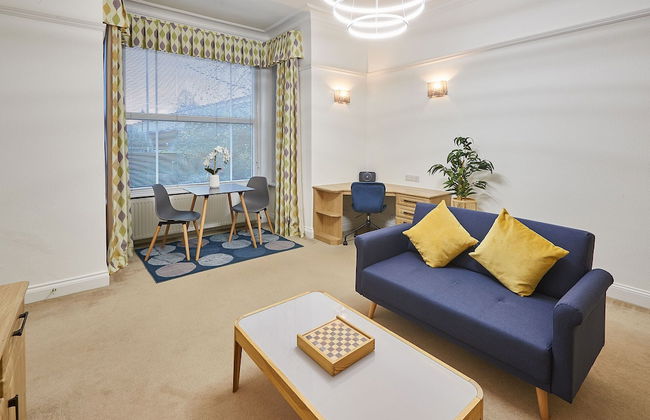 Host Stay Thamesview - Photo 1