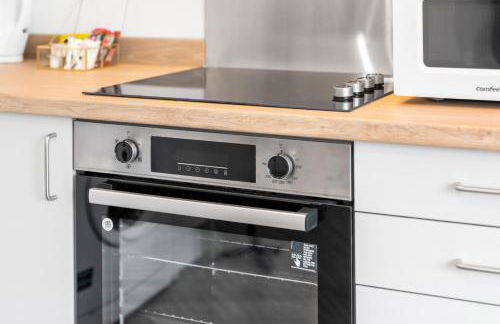 Stylish 2Bed Apartment - Parking - Smart TV - Wi-Fi Netflix 52C - Foto 17