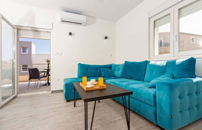 Modern Apartments With Private Balcony Kaštel Novi - Foto 24