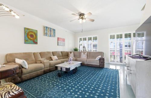 Spacious 3BR 3BA with King Bed & Amazing Pools near Intercoastal, Lantana Beach, FL - Foto 35